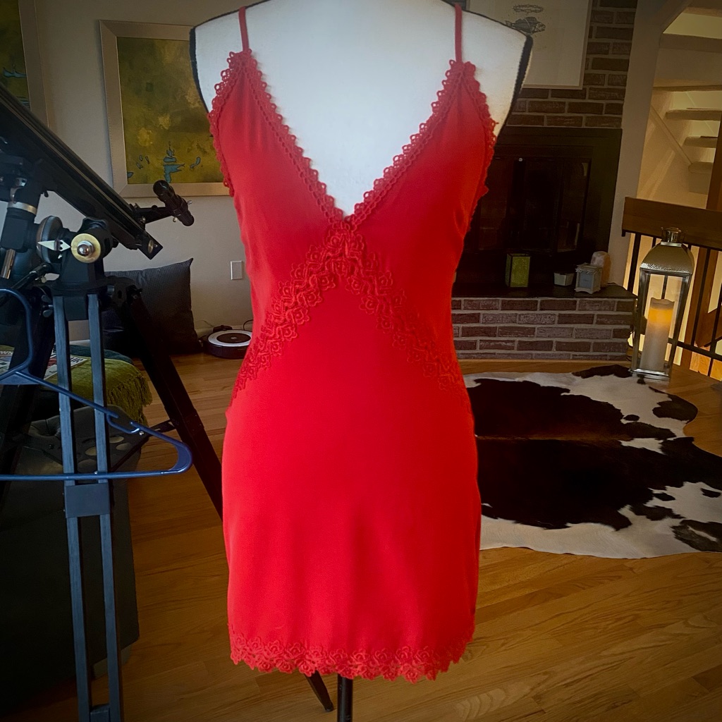 Nbd X Naven Perfect Little Silk-Feel Dress For That Valentines Date !